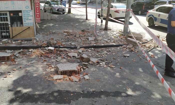 Bağcılar’da balkon çöktü Hüseyin Efe hayatını kaybetti