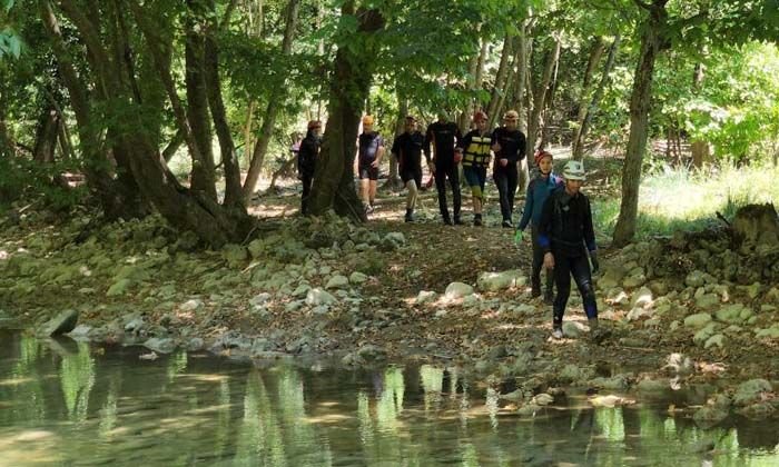 Kanyonda mahsur kalan 2 kişi 25 saat sonra kurtarıldı Kanyonda mahsur kalan 2 kişi 25 saat sonra kurtarıldı