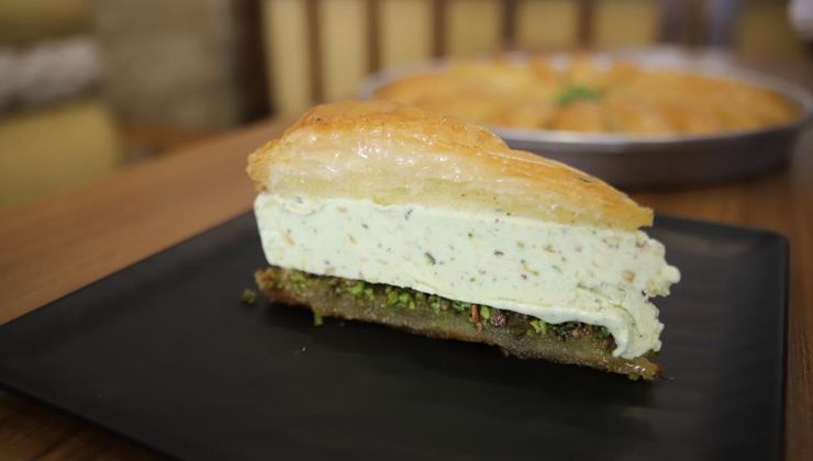 Sıcak yaz günlerinin serinleten lezzeti ‘baklavalı dondurma’