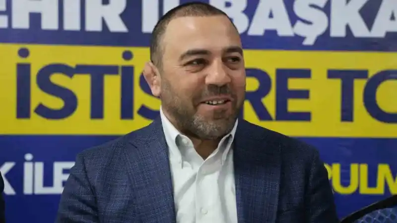 Bakan Yardımcısı Yerlikaya: "Onlar vaat ediyor, biz yapıyoruz" Bakan Yardımcısı Yerlikaya: "Onlar vaat ediyor, biz yapıyoruz"