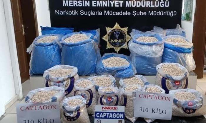 Bakan Soylu: 310 kilo uyuşturucu ele geçirildi, 4 kişi gözaltına alındı