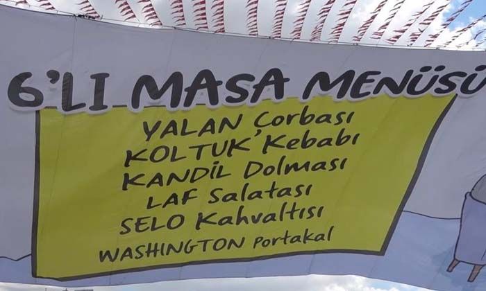 Erdoğan’ın katıldığı toplu açılış töreninde ‘altılı masa’ya pankartlı gönderme