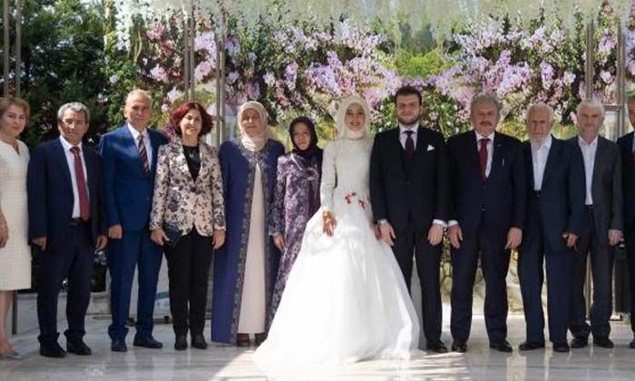 Selahaddin Şentop’un eşi Ayşegül Akbulun Şentop kimdir nerelidir?