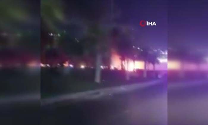 Meksika’da silahlı gruplar çok sayıda aracı ateşe verdi