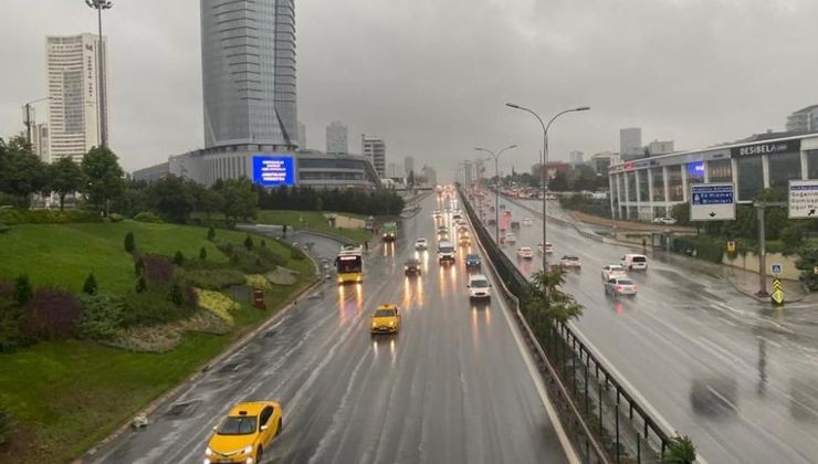İstanbul’da yağmur sonrası trafik arttı