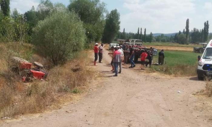 Tokat’ta traktör devrildi Hasan Demirel hayatını kaybetti