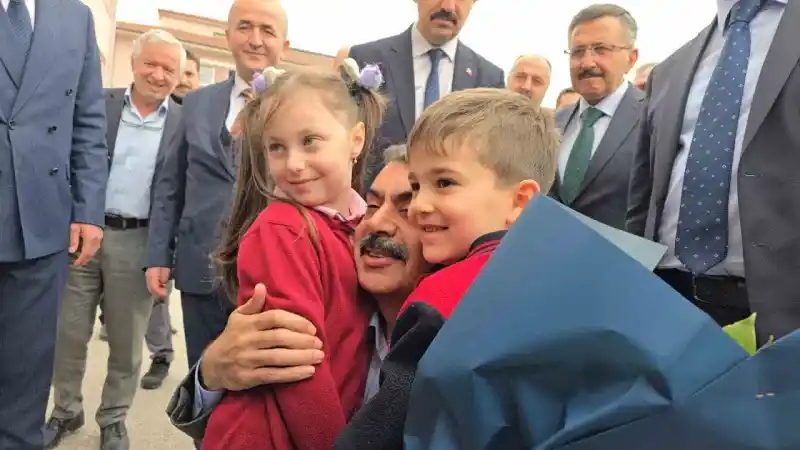 Bakan Tekin acı haberi Tokat’ta aldı, programlarını yarıda kesip Ankara’ya döndü