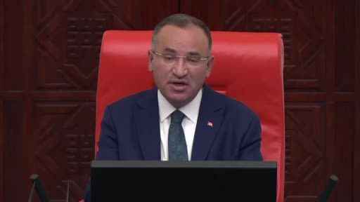 Bekir Bozdağ: "“Terör örgütü PKK'yı ve bu terör örgütüne destek veren herkesi lanetliyorum"