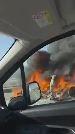 Tesla alev alev yandı