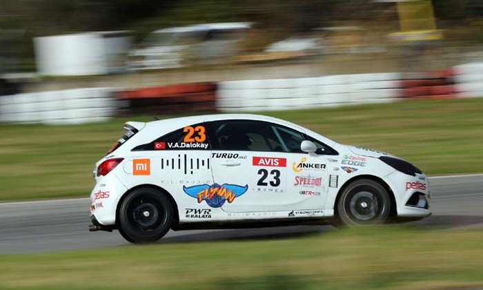 Pist heyecanı Körfez’de devam ediyor