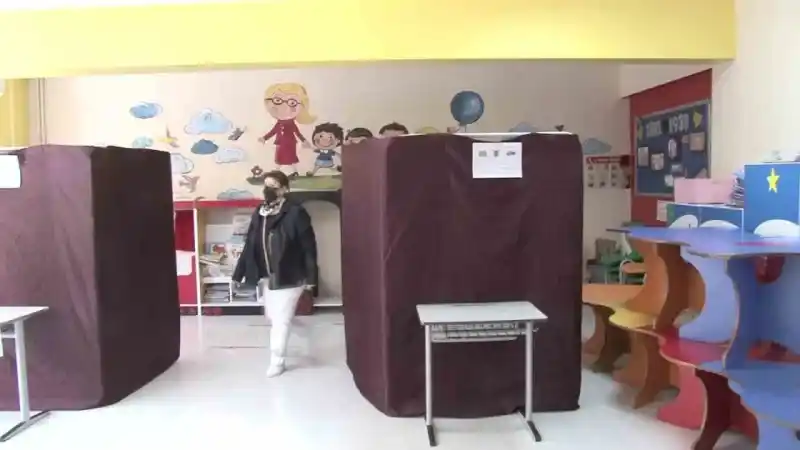 Yeşilçam güzeli Gülşen Bubikoğlu oyunu kullandı