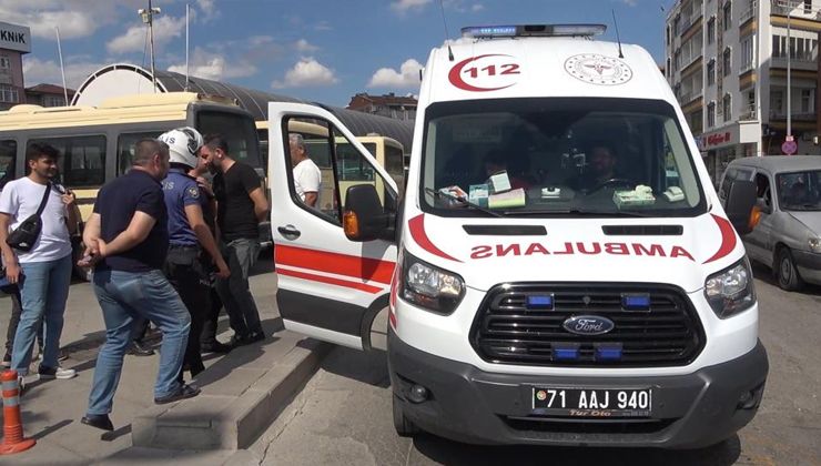 Dolmuştaki kadının koluna yorgun mermi isabet etti