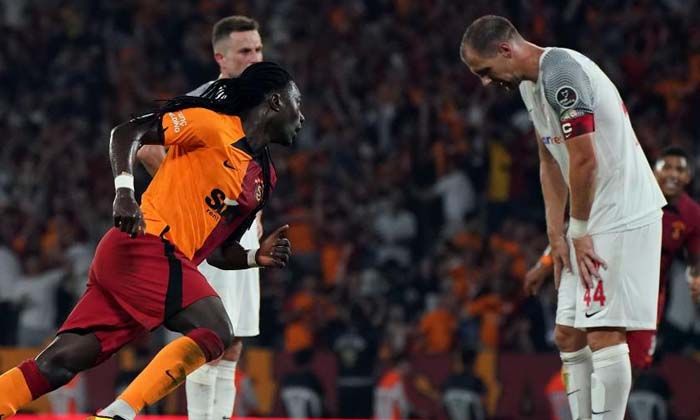 Galatasaray yine Gomis ile kazandı: 1-0