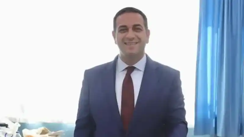 İzmir’e 33’lük iki başkan