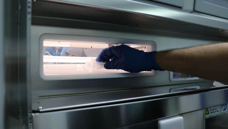 ‘Akıllı ilaç’ kanser hücrelerini kendiliğinden öldürüyor