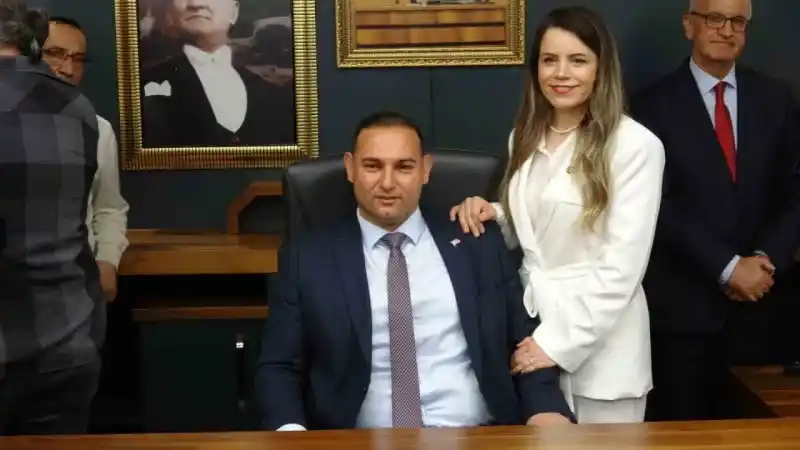 Kilis Belediyesinde devir teslim töreni