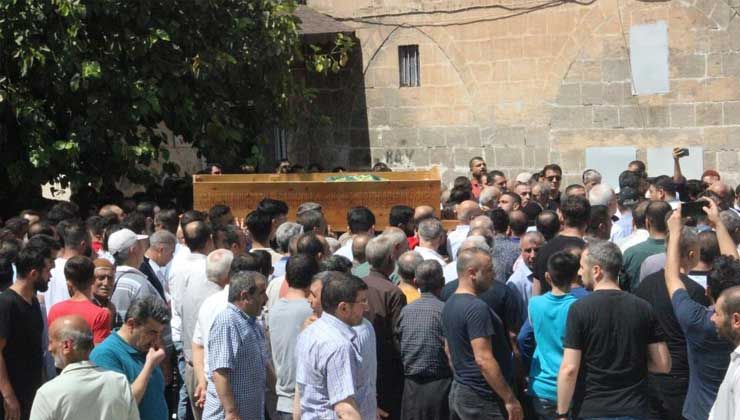 Feci kazada hayatını kaybeden İHA muhabiri Muhammed Abdulkadir Esen son yolculuğuna uğurlandı