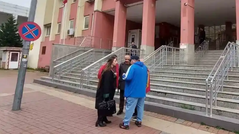 Ucuz araç vaadiyle dolandırıcılık: Öğretim üyeleri bile kandı