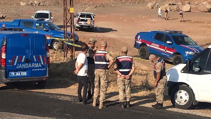 100 metre arayla iki kadın cesedi bulundu