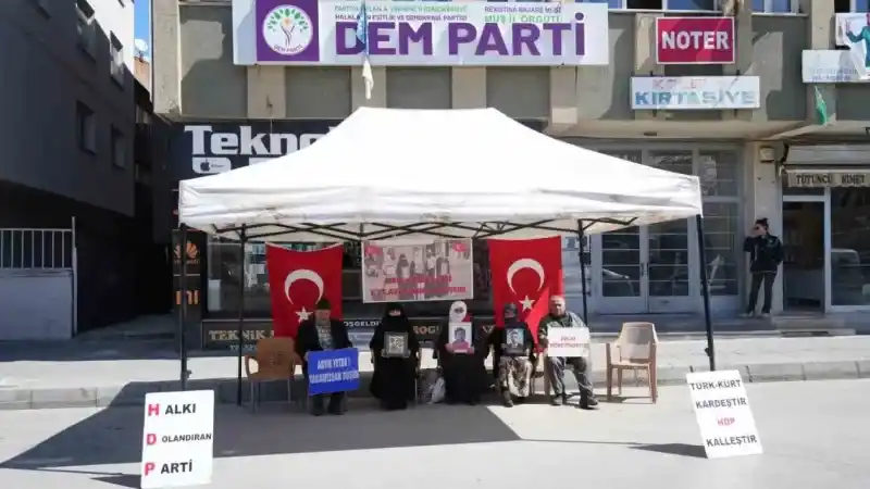 Ailelerin eylemleri devam ediyor