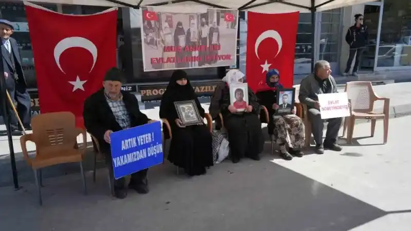 Ailelerin eylemleri devam ediyor