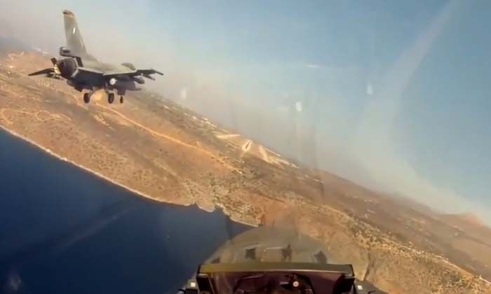 Yunan uçaklarından Türk F-16’lara taciz