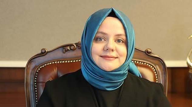 Bakan Zehra Zümrüt Selçuk’tan yaşlılar için anlamlı mesaj