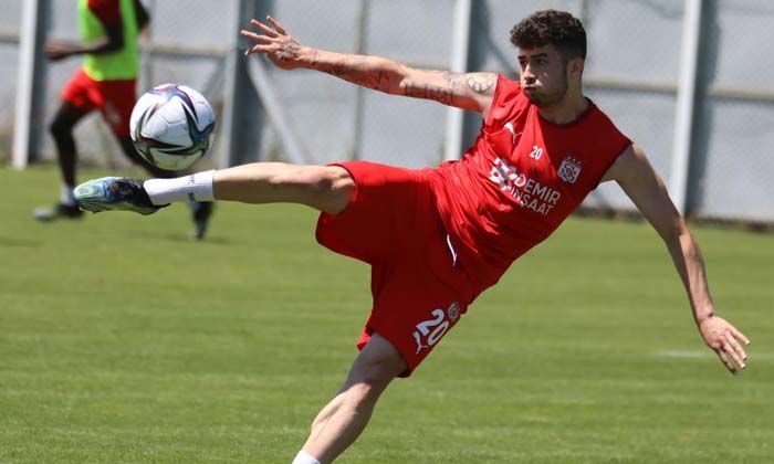 Kerem Kesgin Atakan kaç yaşında?