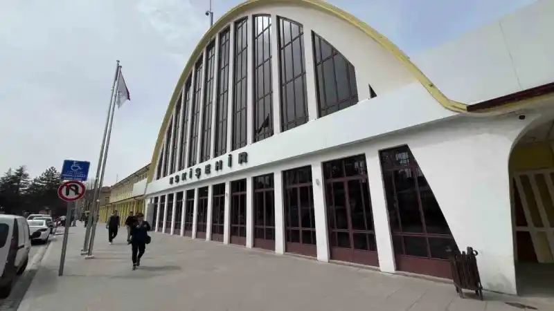 Yüksek Hızlı Tren’de Ramazan Bayramı için yer kalmadı