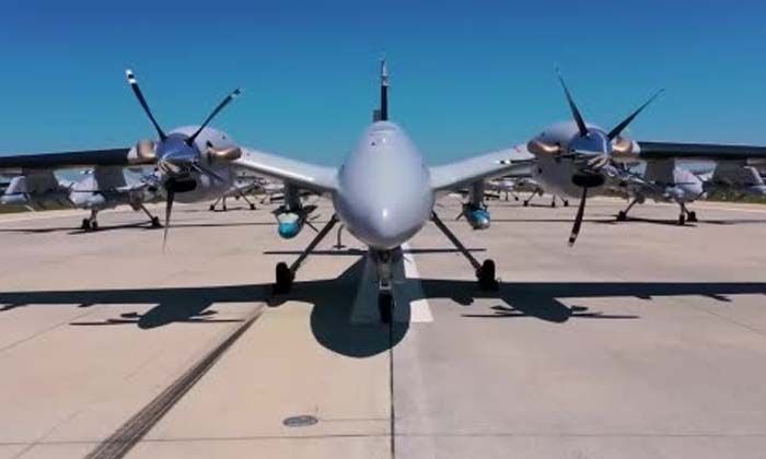 SSB Başkanı Demir: 3 adet AKINCI TİHA’yı Hava Kuvvetleri Komutanlığımıza teslim ettik SSB Başkanı Demir: 3 adet AKINCI TİHA’yı Hava Kuvvetleri Komutanlığımıza teslim ettik