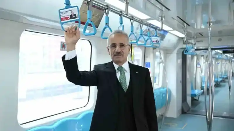 Bakan Uraloğlu: “Bosna Bulvarı-Bahçelievler-Kazım Karabekir Raylı Sistem Hattı’nı biz yapacağız” Bakan Uraloğlu: “Bosna Bulvarı-Bahçelievler-Kazım Karabekir Raylı Sistem Hattı’nı biz yapacağız”