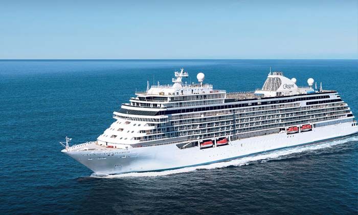 Marshall bayraklı “Seven Seas Explorer”, QTerminals Antalya’ya 1.141 yolcu getirdi