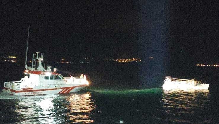 Çanakkale Boğazı’nda tanker ile tekne çarpıştı