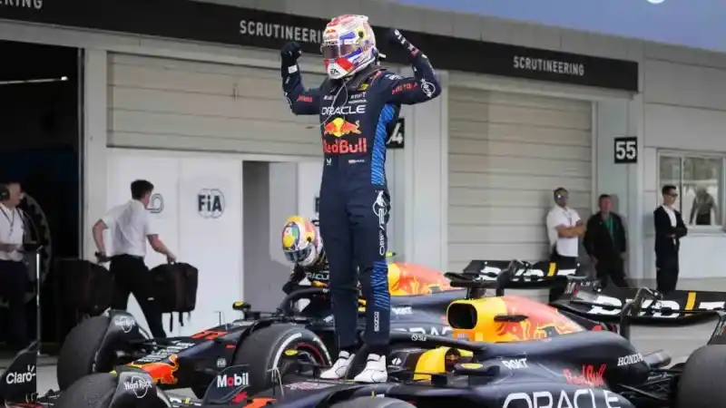 Japonya Grand Prix’sini Max Verstappen kazandı