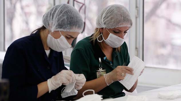 Akar talimat verdi Bakanlığa bağlı fabrikalarda maske üretimi arttı