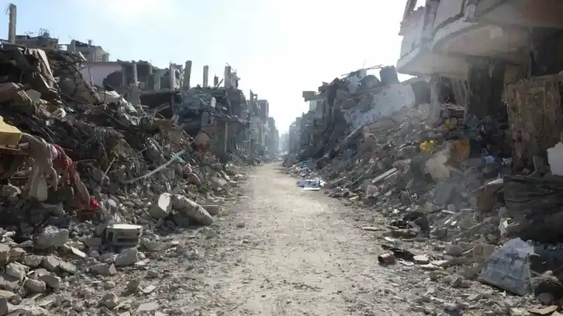 UNRWA Genel Komiseri Lazzarini: “Gazze’deki insanların yaşadığı dehşeti hiçbir kelime anlatamaz”