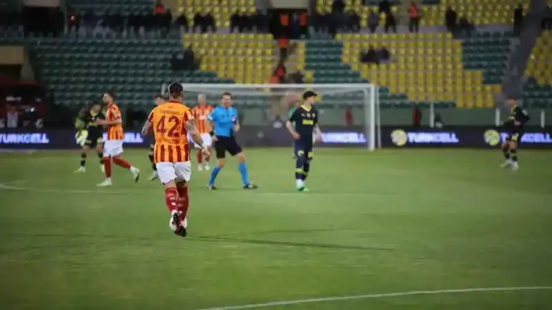 Fenerbahçe sahadan çekildi, TFF Süper Kupa yarıda kaldı