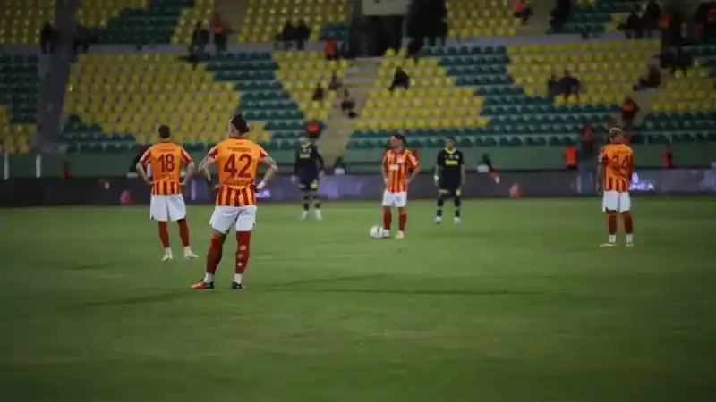 Fenerbahçe sahadan çekildi, TFF Süper Kupa yarıda kaldı