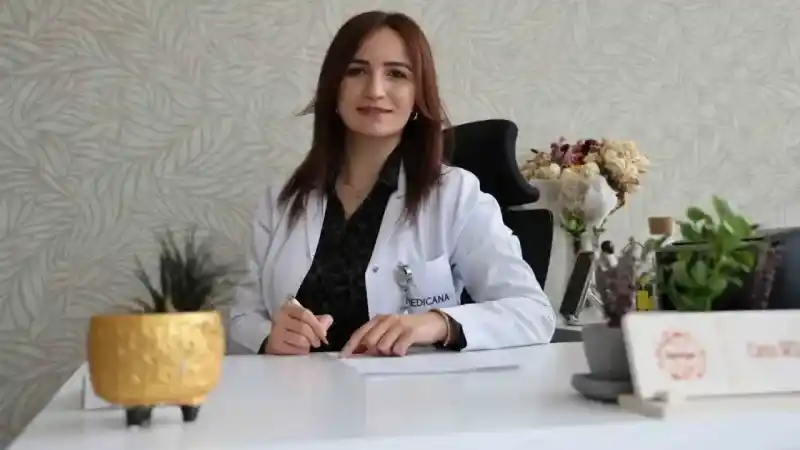 Uzmanı uyardı: “ Bayramda şerbetli tatlılar yerine meyveli tatlıları seçin”