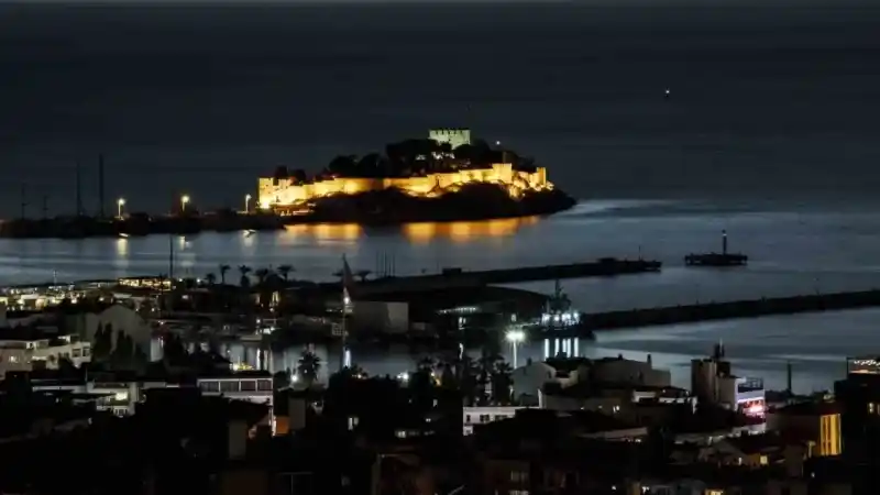 Kuşadası’nda bayram yoğunluğu: Otellerde rezervasyonlar yüzde 90’a çıktı