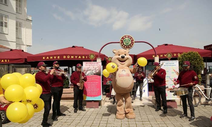 Kahve Dünyası Zaferin 100.yılını coşkuyla kutluyor