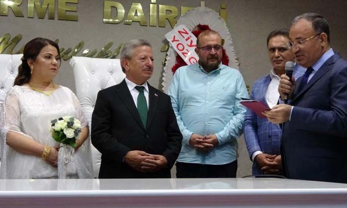 Bakan Bozdağ, nikah şahidi oldu