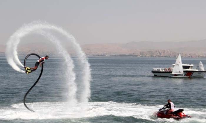 Van Gölü’nde renkli görüntüler