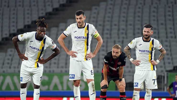 Ankaragücü Teknik Direktörü Mustafa Dalcı görevinden istifa etti