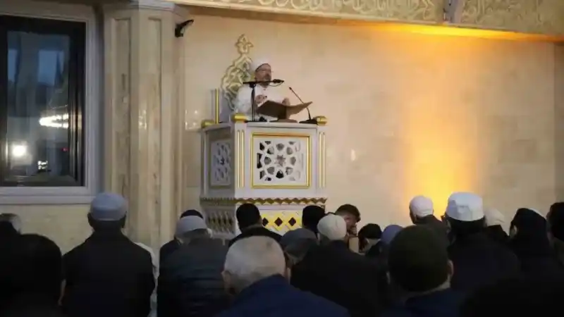 Diyanet İşleri Başkanı Erbaş: “Gözyaşına mahkum edilen her bir Müslüman, zalimlerin elinden kurtulacağı bayram sabahını bekliyor”