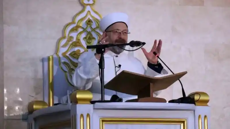 Diyanet İşleri Başkanı Erbaş: “Gözyaşına mahkum edilen her bir Müslüman, zalimlerin elinden kurtulacağı bayram sabahını bekliyor”