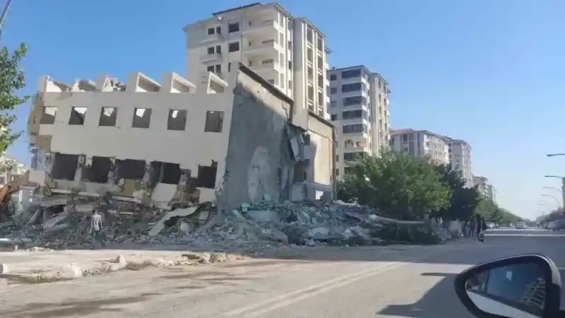 Malatya’da asrın felaketinin izleri siliniyor