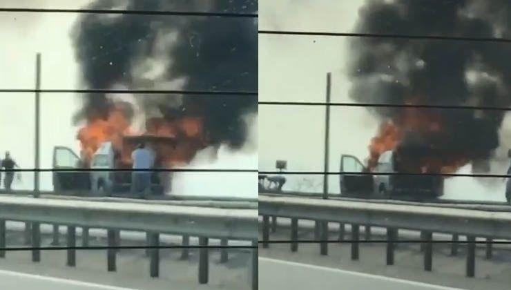 Bursa’da seyir halinde giden hafif ticari araç alev alev yandı