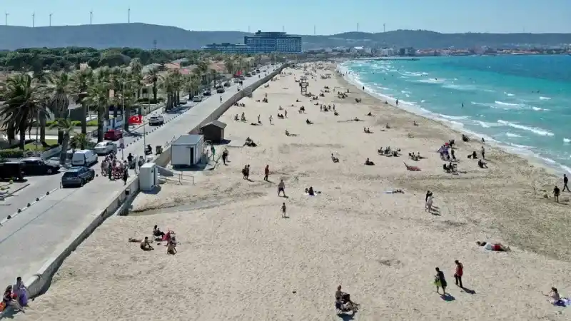 Ünlü tatil merkezi Çeşme’de nüfus 1 milyona dayandı