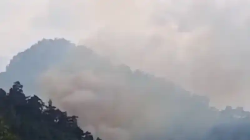 Kemer’deki orman yangını kontrol altına alındı